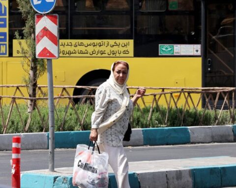 Guerre Israël-Iran : compréhension des distinctions entre cessez-le-feu, trêve et trêve humanitaire.