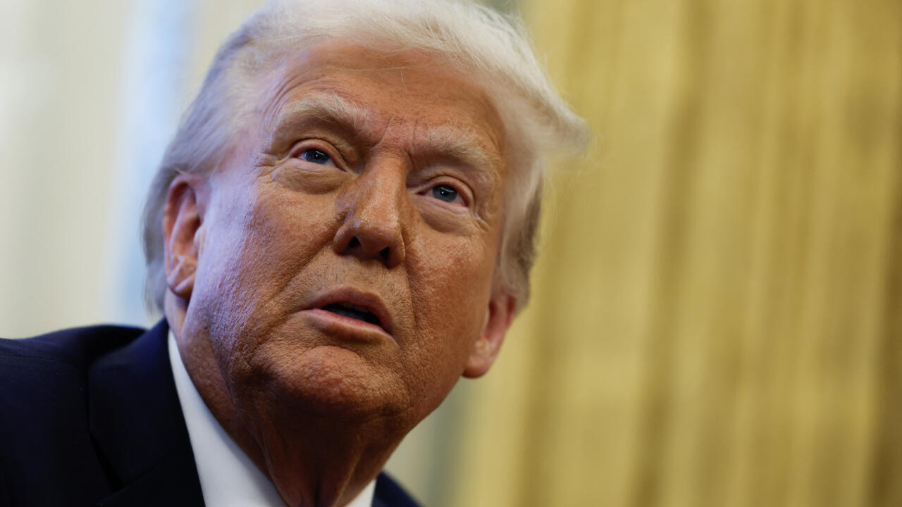 Guerre Israël-Iran : Trump demande une capitulation inconditionnelle de Téhéran alors que les marchés manifestent de l'inquiétude.