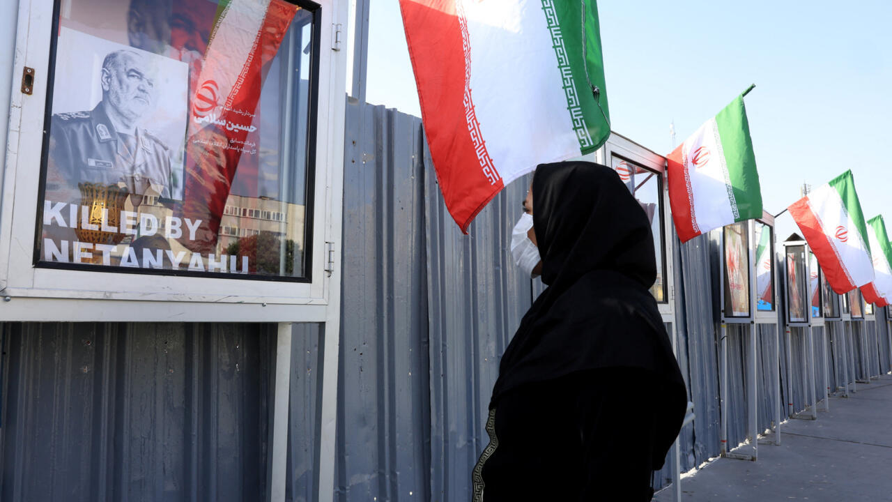 Iran : alors que le conflit avec Israël s'intensifie, la répression se renforce sous prétexte de "lutte contre l'espionnage" selon les révélations des images satellites.