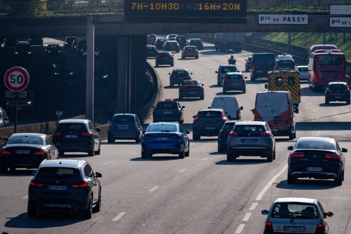 La canicule impose des restrictions de circulation en Île-de-France.