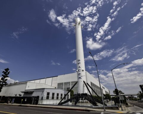Le Mexique envisage de déposer une plainte pour « pollution » contre les lanceurs de SpaceX.