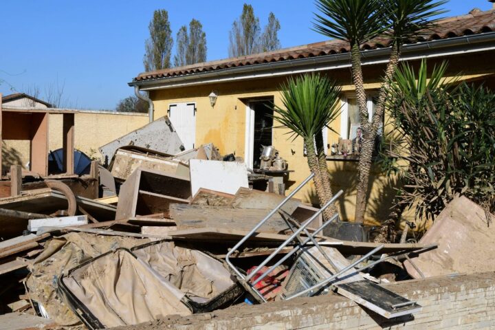 Les catastrophes naturelles engendrent des pertes de 2 milliards d'euros pour la France en 2024.
