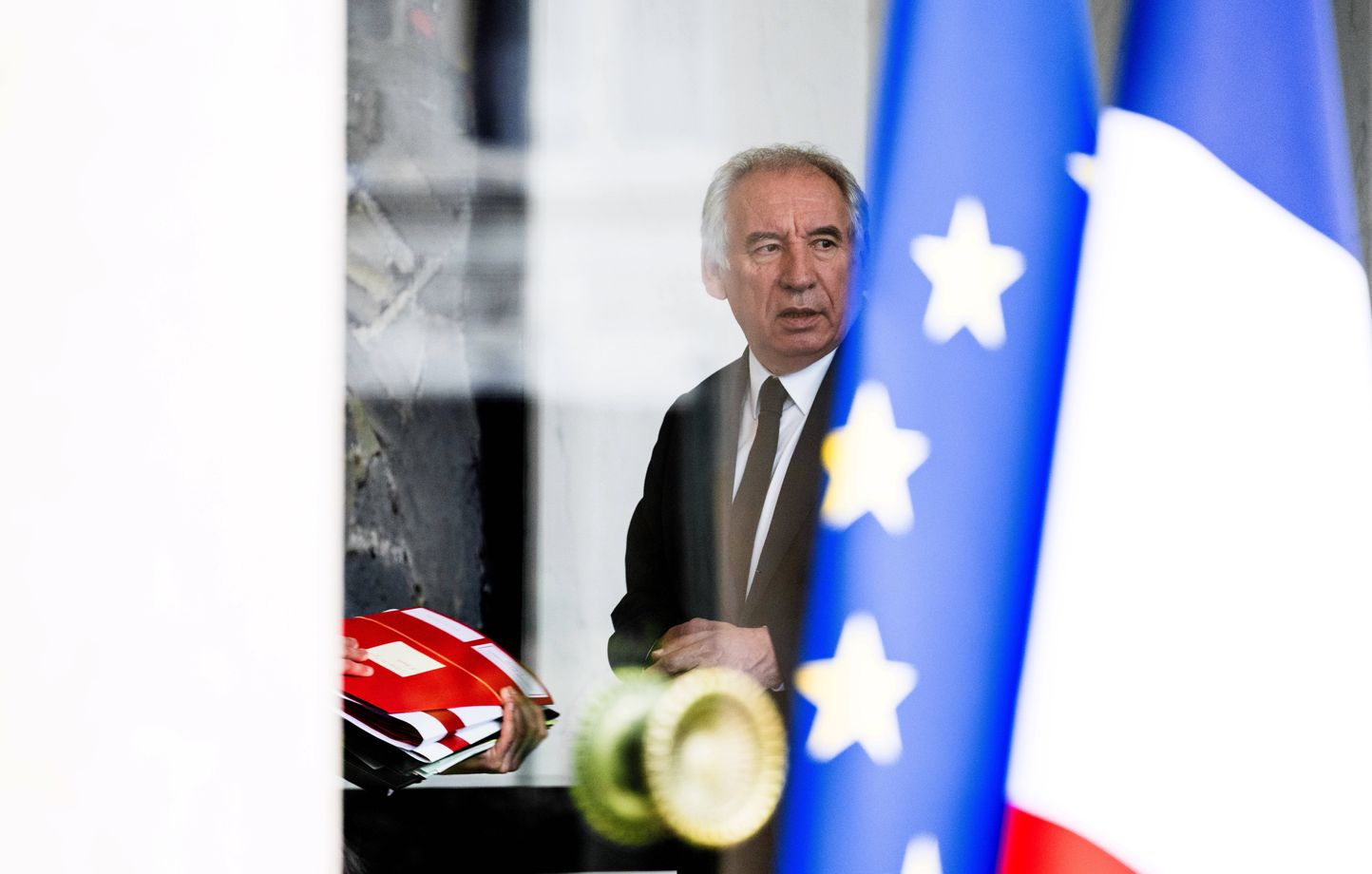 Les syndicats abandonnent leurs revendications sur les retraites, le gouvernement prendra une décision.