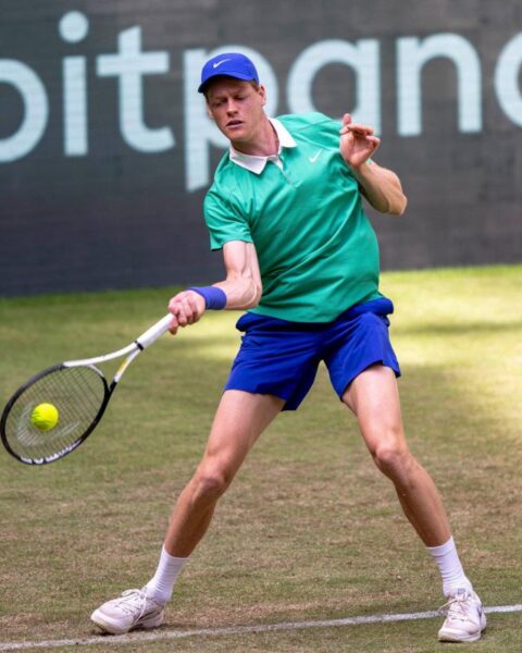 Sinner remporte son premier match depuis Roland-Garros.