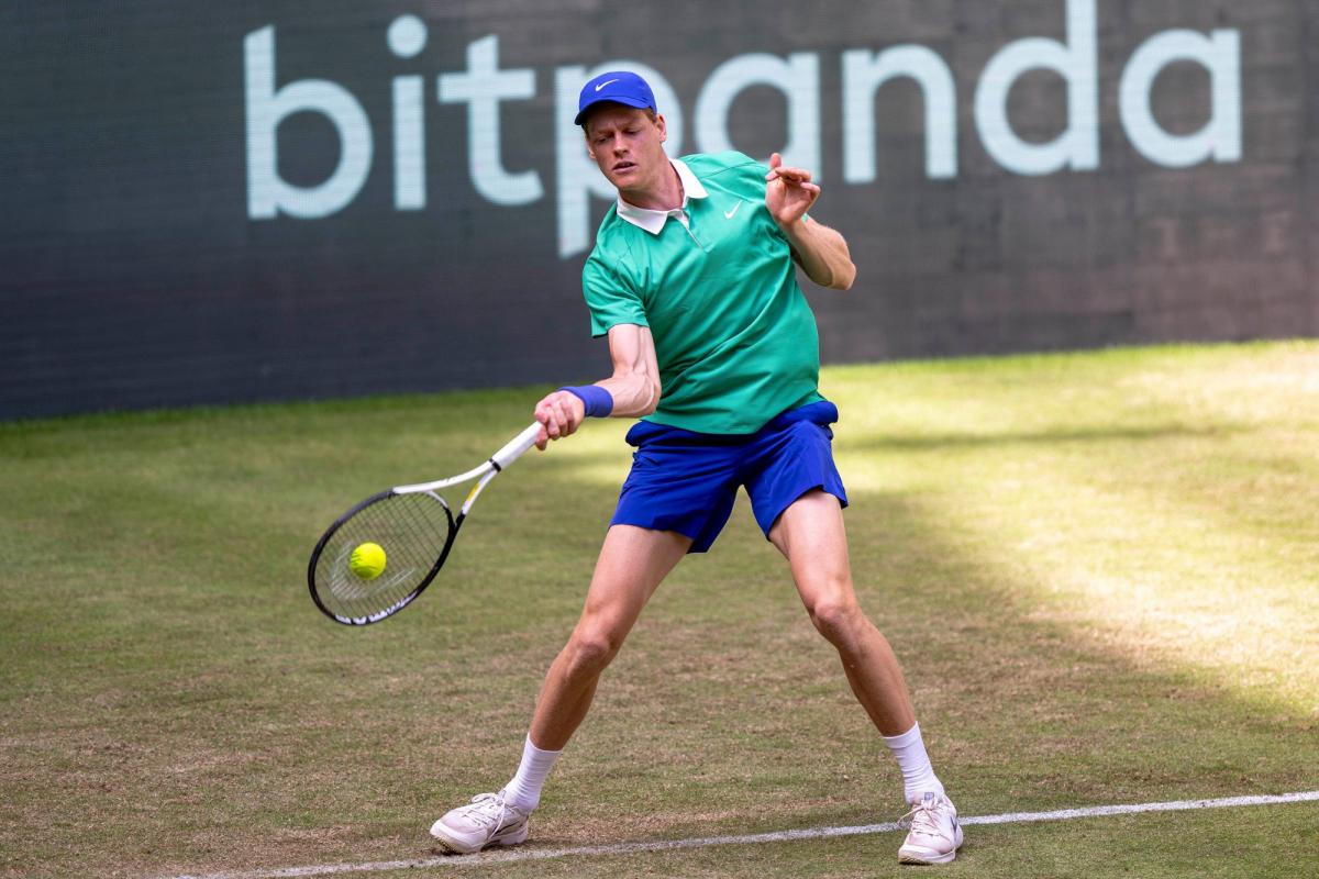 Sinner remporte son premier match depuis Roland-Garros.