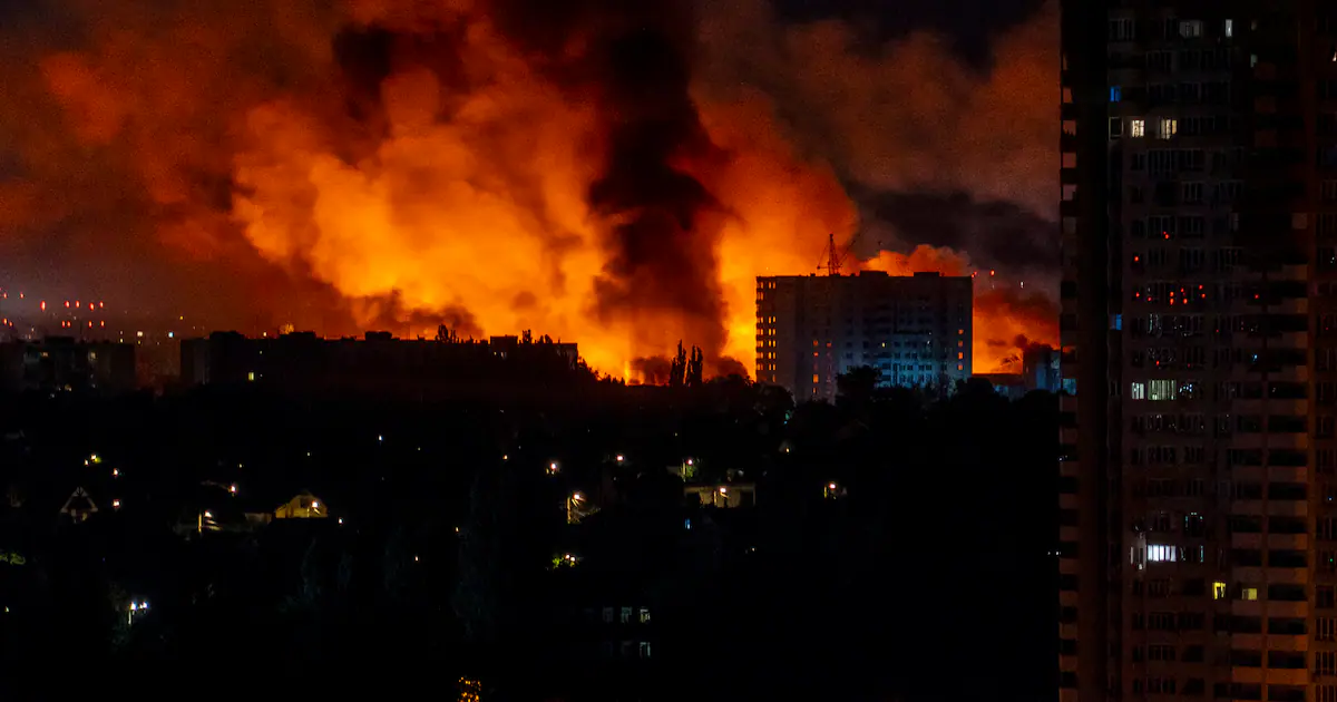 Attaque nocturne massive sur Kyiv : frappes balistiques et drones font des morts et des destructions