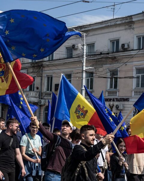 Bucarest interdit l'entrée à plusieurs figures politiques moldaves sur fond de tensions électorales et d’ingérences russes
