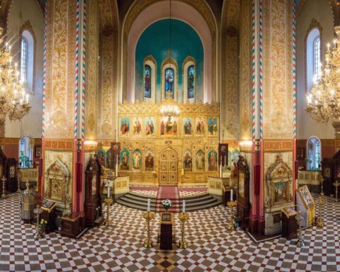 L’Estonie face à l’ingérence religieuse : le président bloque une loi visant l’influence du patriarcat de Moscou