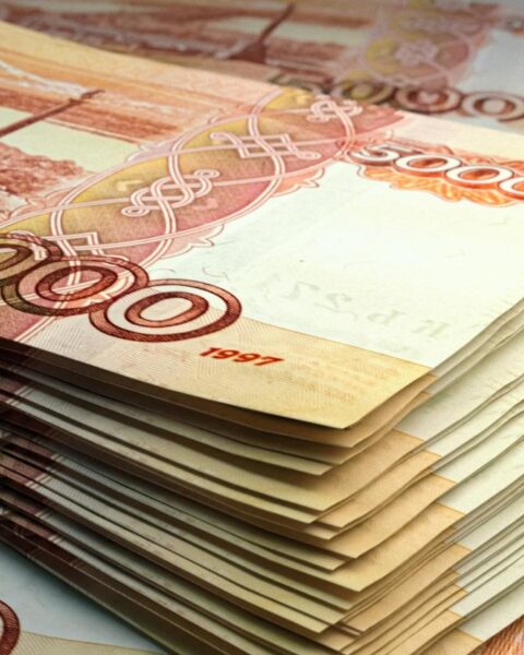La Russie envisage une baisse de son taux directeur face aux pressions économiques croissantes
