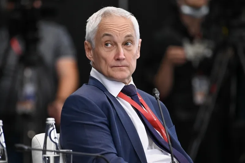 Le ministre russe de la Défense visé par un scandale après un vol militaire privé avec une influenceuse