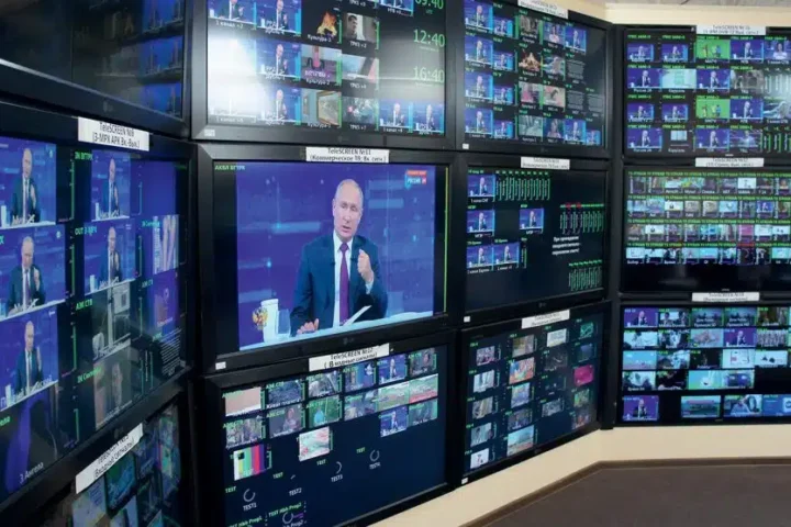 Moscou légalise la surveillance numérique de masse : vers un internet sous contrôle total