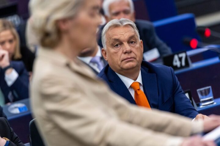 Orban appelle à la démission de von der Leyen au cœur d’un conflit avec la Commission européenne