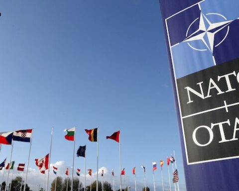 Un général de l’OTAN alerte : l’UE et les États-Unis ont 18 mois pour prévenir un double front russo-chinois