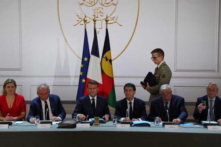 Accord "historique" pour la Nouvelle-Calédonie : les enjeux de la création d'un État et de la nationalité calédonienne.