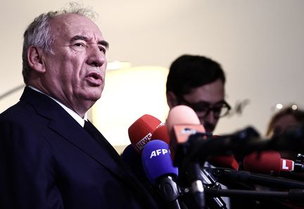 Accord sur les droits de douane entre les États-Unis et l'UE : François Bayrou estime que la France a été "un peu seule" dans la négociation.