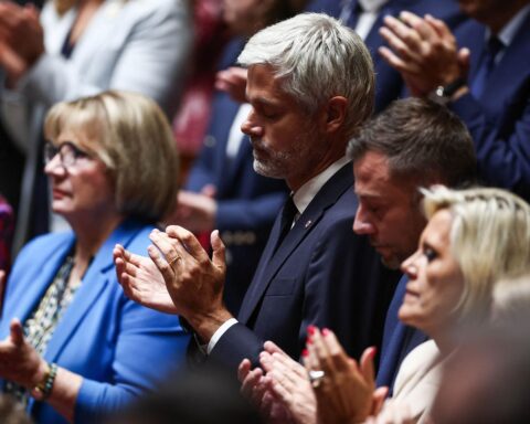 Après le décès d'Olivier Marleix, l'incommensurable chagrin des élus Les Républicains