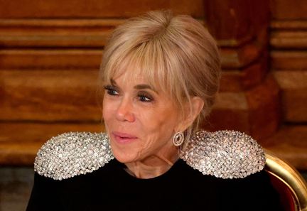 Deux femmes relaxées par la justice pour avoir diffusé des rumeurs sur Brigitte Macron en tant que transgenre.