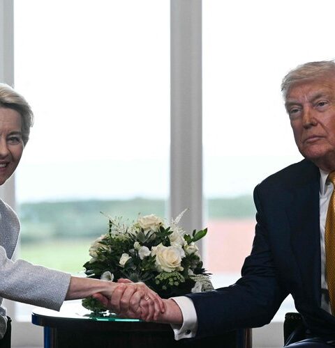 Droits de douane : Accord conclu entre les États-Unis et l'UE sous l'impulsion de Donald Trump et Ursula Von der Leyen