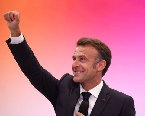 Emmanuel Macron confirme-t-il sa candidature pour 2032 et 2037 ?