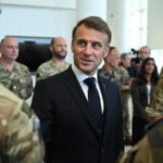 "Emmanuel Macron peut-il se représenter pour un troisième mandat présidentiel en 2027 ou 2032 ?"