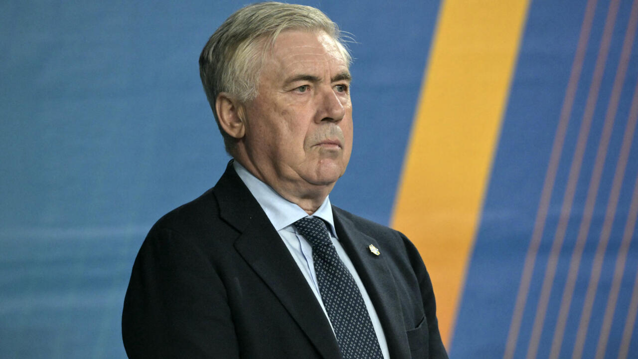En Espagne, l'entraîneur Carlo Ancelotti condamné à un an de prison pour fraude fiscale, le match PSG - Real Madrid en direct à suivre.