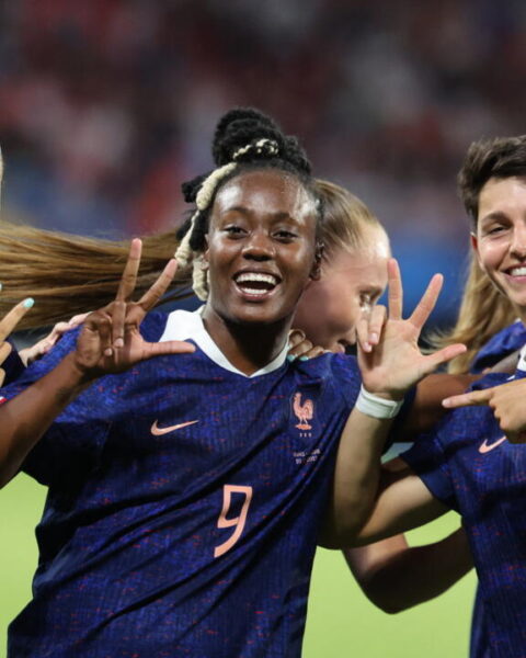 Euro 2025 féminin : les Bleues peuvent-elles enfin briller ? Le Real Madrid élimine la Juventus et atteint les quarts de finale.