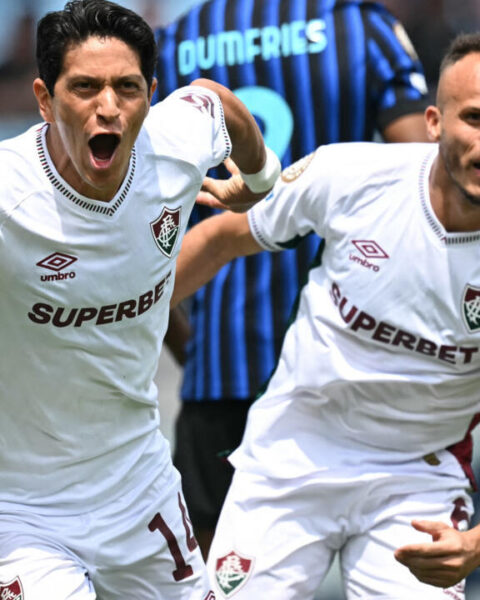 Fluminense bat l'Inter Milan et se qualifie pour les quarts de finale du Mondial des clubs, tandis que le PSG surclasse l'Inter Miami.