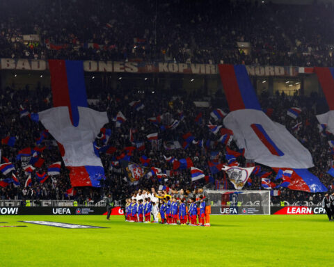 Football : l'Olympique lyonnais est conservé en Ligue 1 par la commission d'appel de la DNCG, tandis que Marie-Antoinette effectue son retour pour l'Euro 2025.