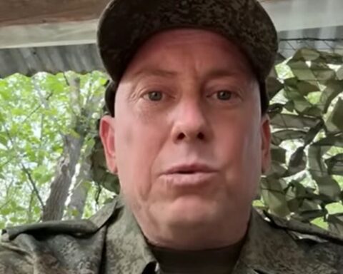 Guerre en Ukraine : un Américain s'installe en Russie avec sa famille pour défendre ses "valeurs traditionnelles" et est envoyé au front.