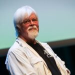 Interpol annule la notice rouge contre le militant écologiste Paul Watson