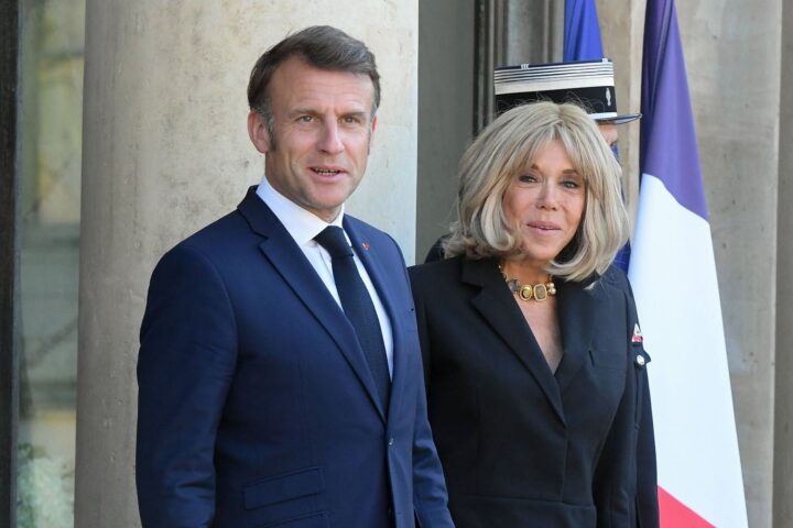 La Cour des comptes souligne les avancées dans l'administration du budget de l'Élysée.