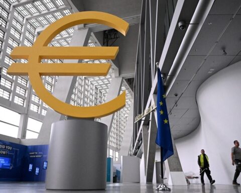 La France réduira sa contribution à l'UE en 2026 par rapport aux prévisions.