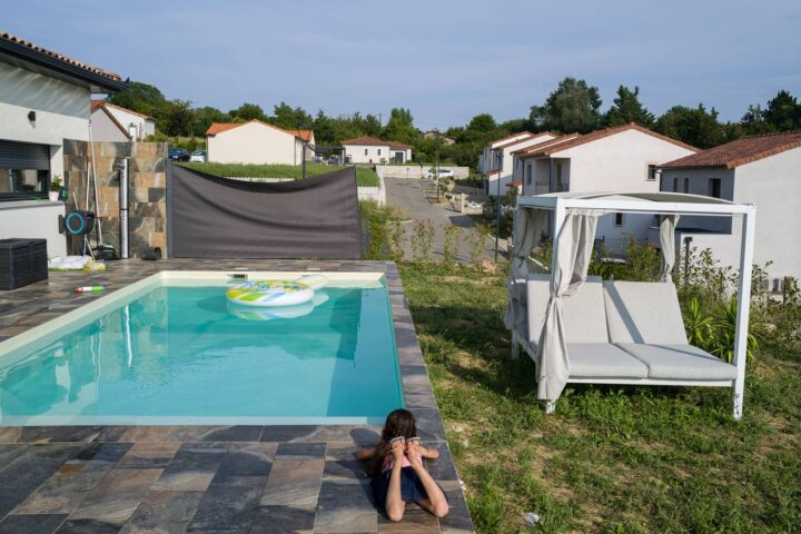 La sécheresse impacte la popularité des piscines privées en France