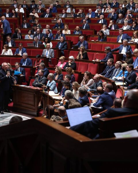 L'Assemblée nationale adopte une augmentation progressive des indemnités des maires.