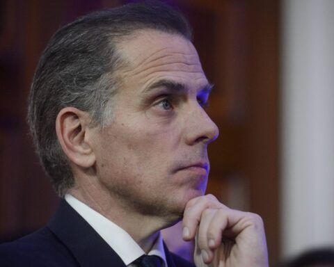 Le fils de Joe Biden s'adresse à George Clooney en ces termes : « Allez-vous en ! »