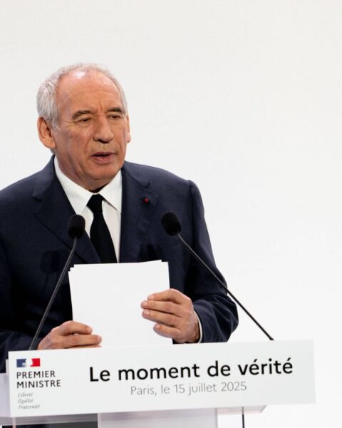 Le gouvernement annonce une augmentation de 29 milliards d'euros des dépenses publiques.
