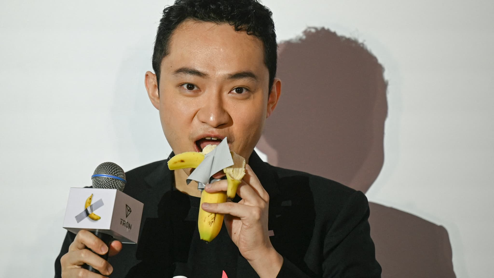 L'entrepreneur en crypto-monnaies Justin Sun investit 28 millions de dollars pour un voyage spatial à bord de la fusée de Jeff Bezos.