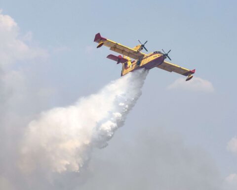 Les habitants de l'Aude confrontés à des incendies dévastateurs