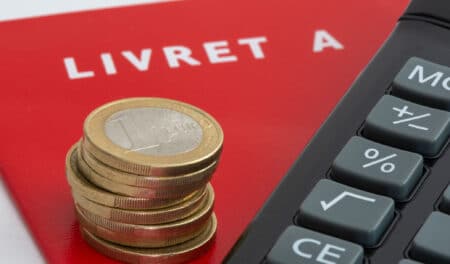 Livret A à 1,7 % au 1er août : implications pour votre épargne et pertes pour les fonctionnaires avec la nouvelle réforme.