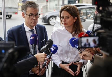 Marine Tondelier, Olivier Faure et Fabien Roussel appellent Emmanuel Macron à fournir une aide humanitaire significative à la population.
