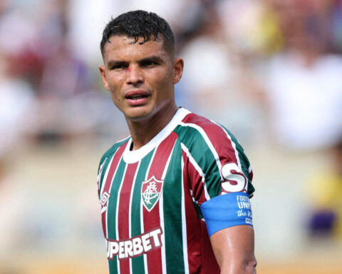 Mondial des clubs : Thiago Silva retrouve Chelsea dans la quête d'une place en finale de l'Euro-2025 après la victoire des Bleues.