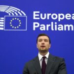 Parlement européen : Jordan Bardella et le RN dénoncent une "attaque du système" à la suite de l'ouverture d'une enquête.