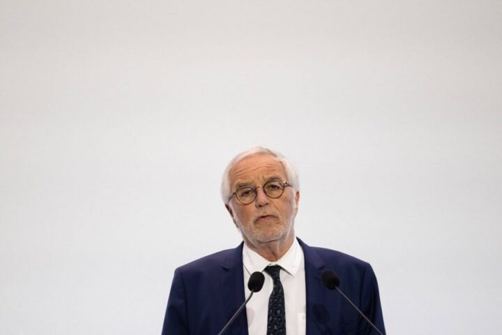 « Pays corse : Le lapsus de Rebsamen offre un avantage à la droite »