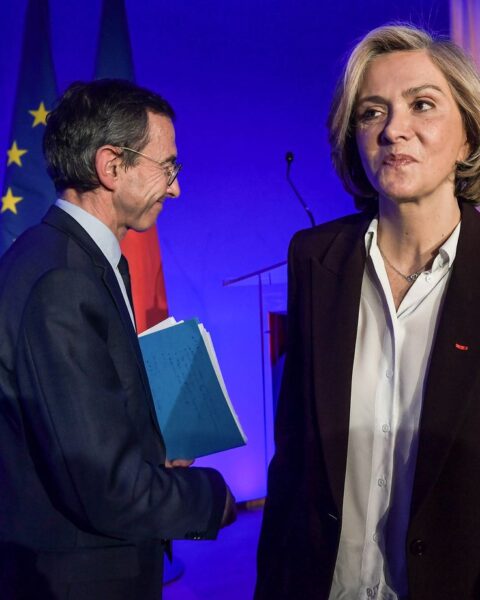 Pécresse critique la position de Retailleau concernant les énergies renouvelables.