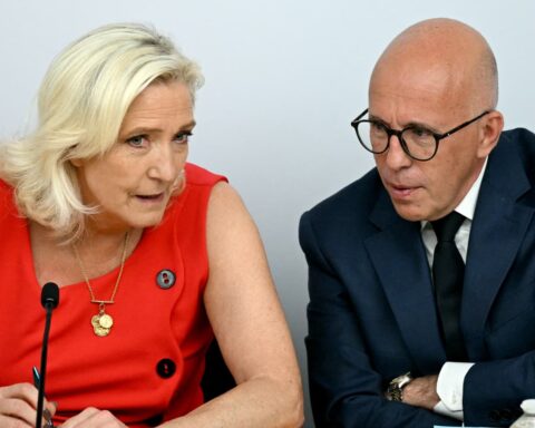 Pour prévenir la "vente à perte" d'électricité, le RN et l'UDR soutiennent le développement du minage de bitcoin en France grâce à notre "surplus" énergétique.