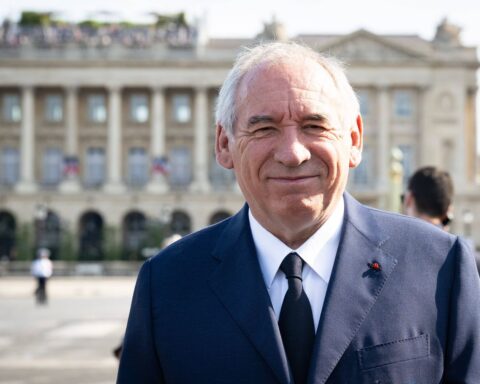 Quelles stratégies d'économies François Bayrou pourrait-il envisager ?