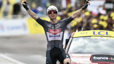 Tour de France : Kaden Groves remporte la victoire en solitaire, le peloton se dirige vers Paris pour la finale de l'Euro entre l'Espagne et l'Angleterre.