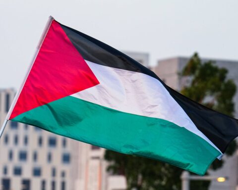 Un immeuble à Strasbourg vandalisé avec une banderole propalestinienne