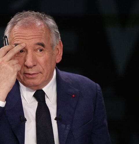 73 % des Français ne feraient pas confiance à François Bayrou avant le vote du 8 septembre