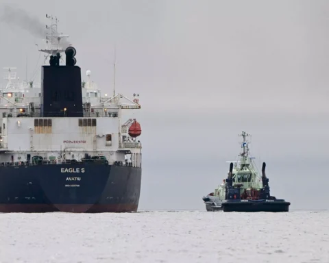 Prozess in Helsinki gegen Besatzung des Tankers Eagle S eröffnet